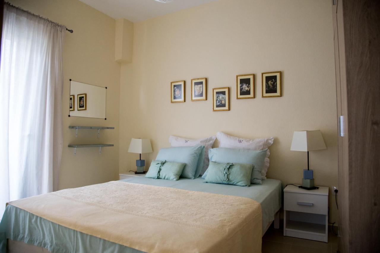 Blue Theros Apartments Paralia Dionysiou Exteriér fotografie
