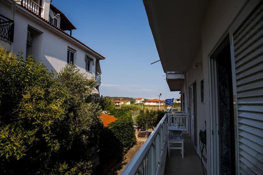 Blue Theros Apartments Paralia Dionysiou Exteriér fotografie