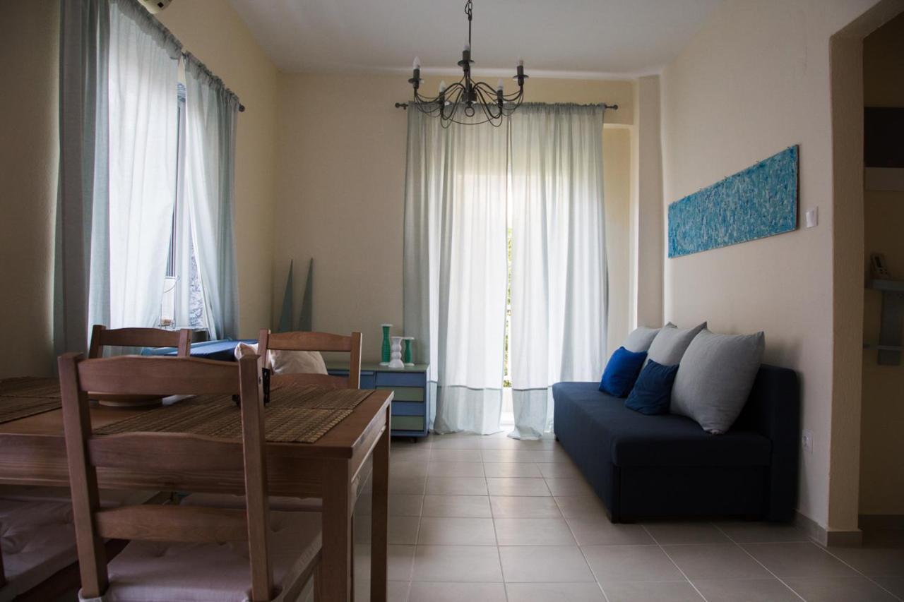 Blue Theros Apartments Paralia Dionysiou Exteriér fotografie
